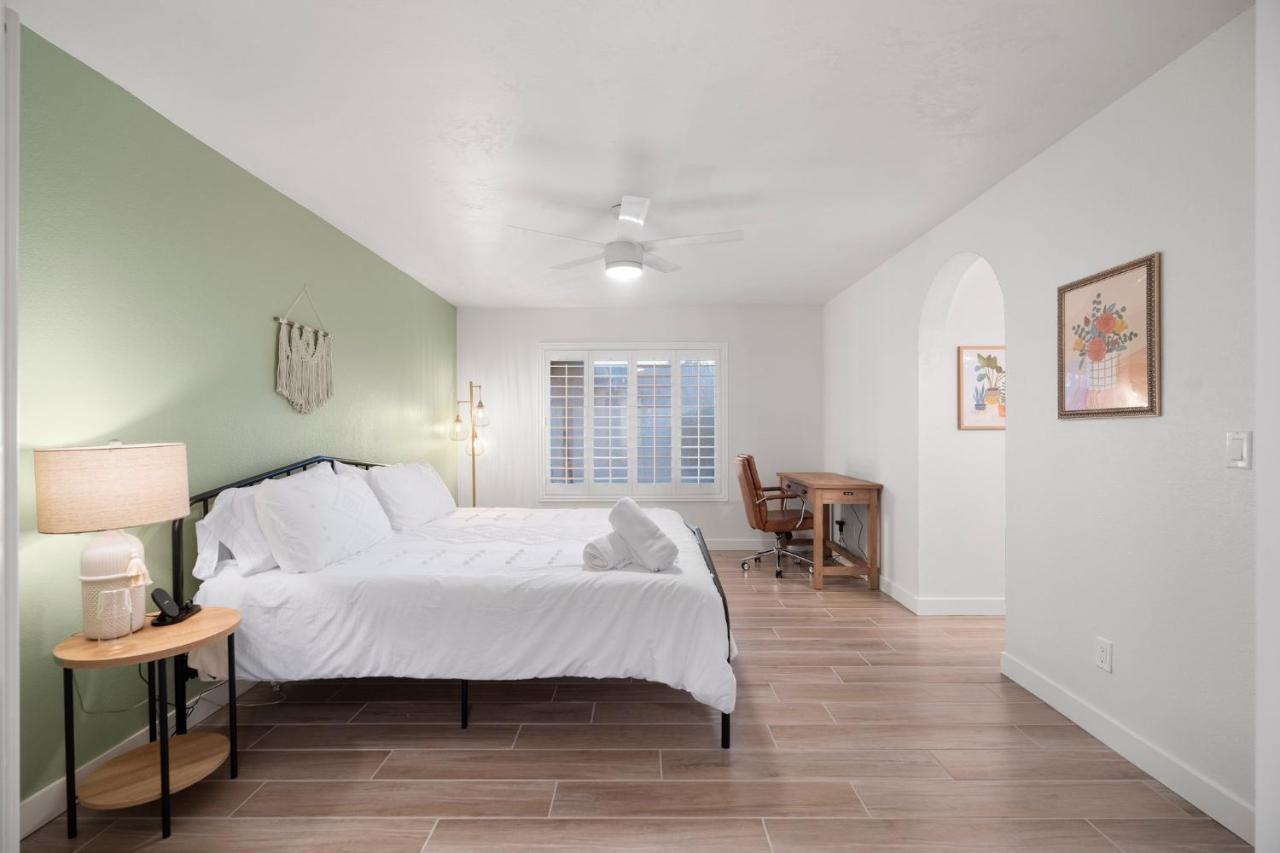 Large Pool With Diving Board, Remodeled 3Bdrm, Near State Farm Stdm And More! Peoria Extérieur photo