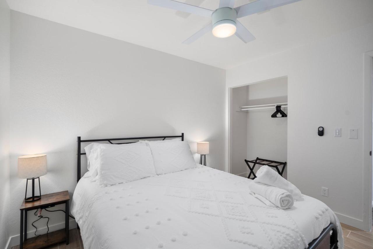 Large Pool With Diving Board, Remodeled 3Bdrm, Near State Farm Stdm And More! Peoria Extérieur photo